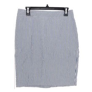 🚨LAST CHANCE 🚨Jcrew  seersucker pencil skirt